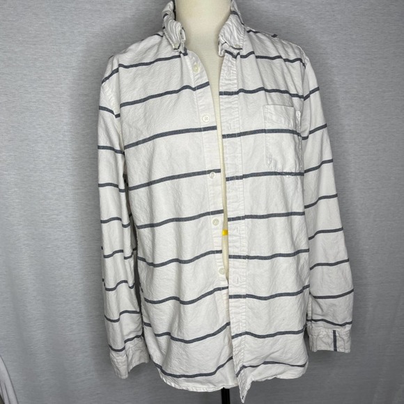 A25). Aeropostale NYC Men Button Down Shirt Long Sleeve - Picture 5 of 15